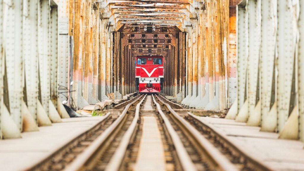 pont long bien hanoi (1)