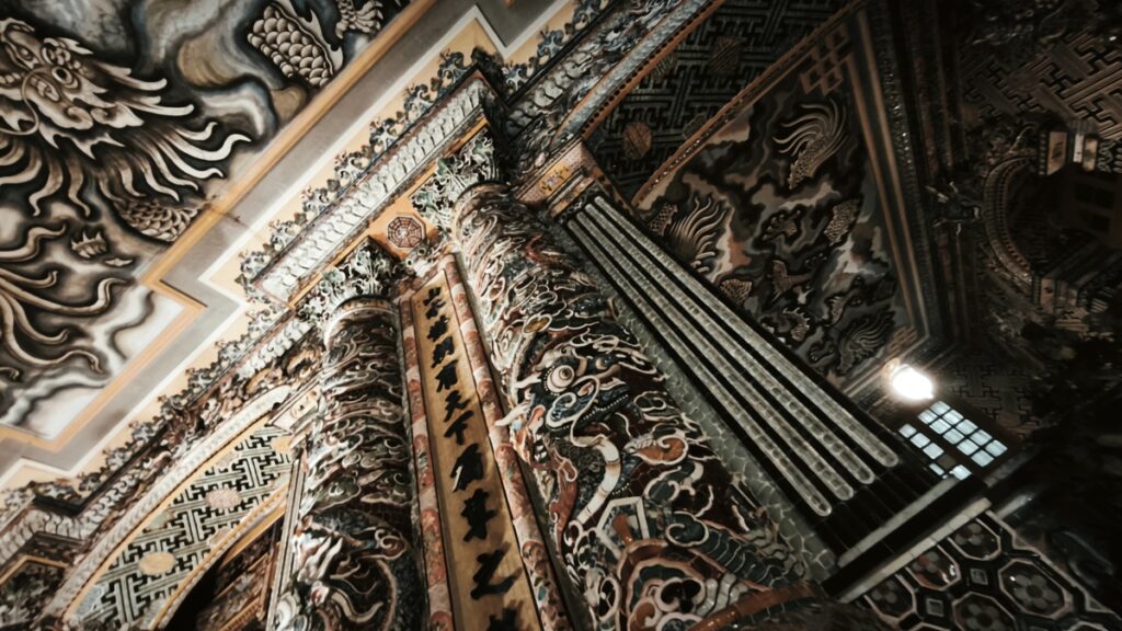 empereur khai dinh vietnam (4)