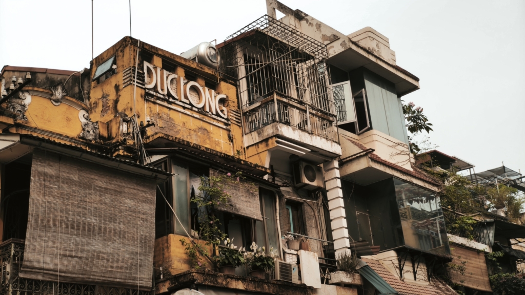 rue hang dao hanoi (4)