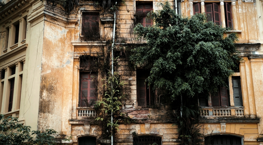 Les murs de Hanoï ou le chic de la décrépitude img 20260423 152627