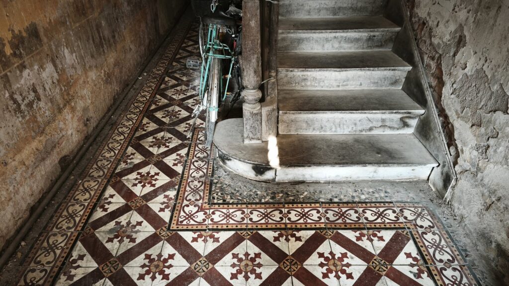 Au Vietnam, les carreaux de ciment sont les archives de l'histoire carreaux ciment vietnam (3)
