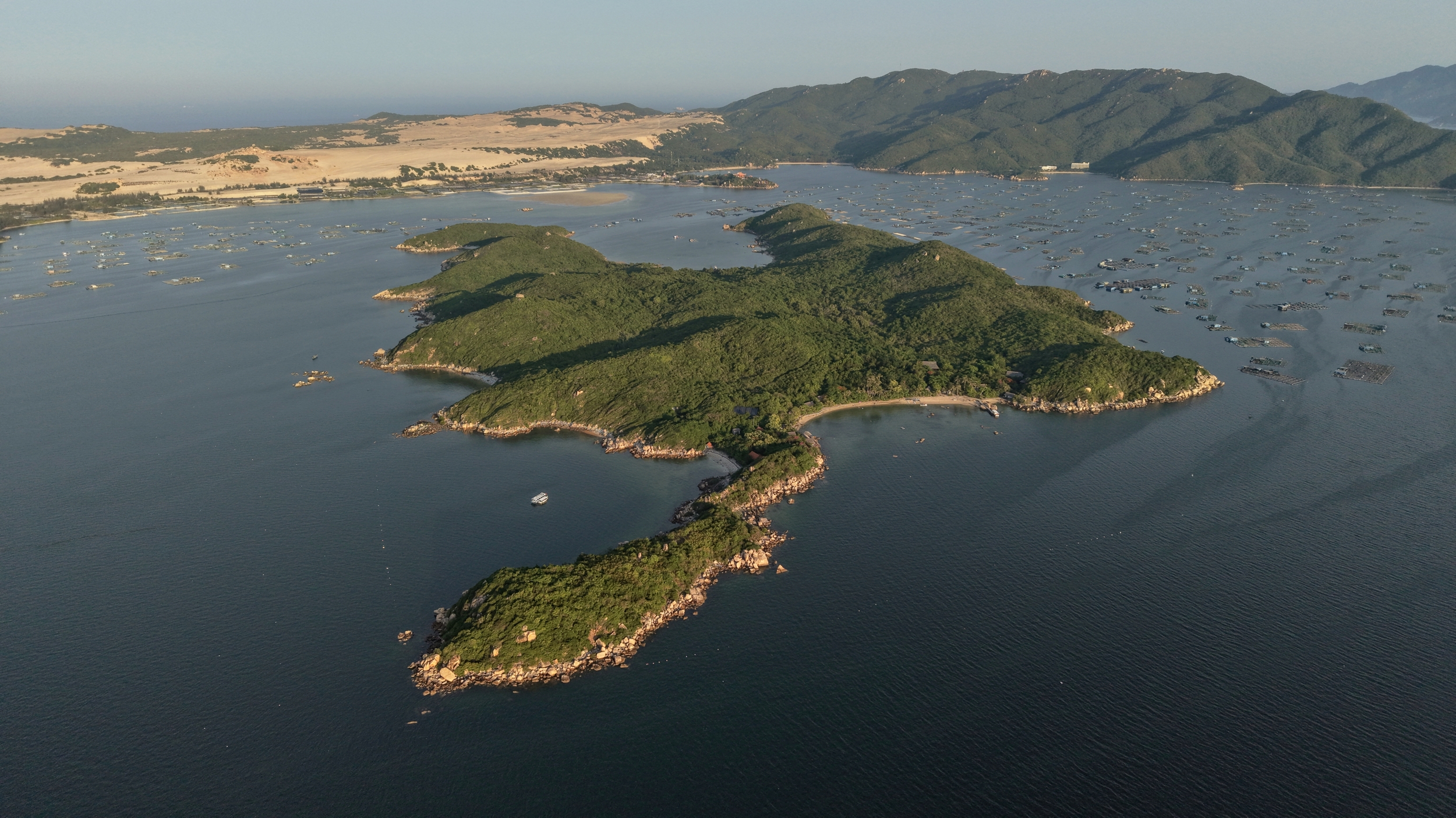 L’île de la Baleine, mémoire longue whale island vietnam (10)