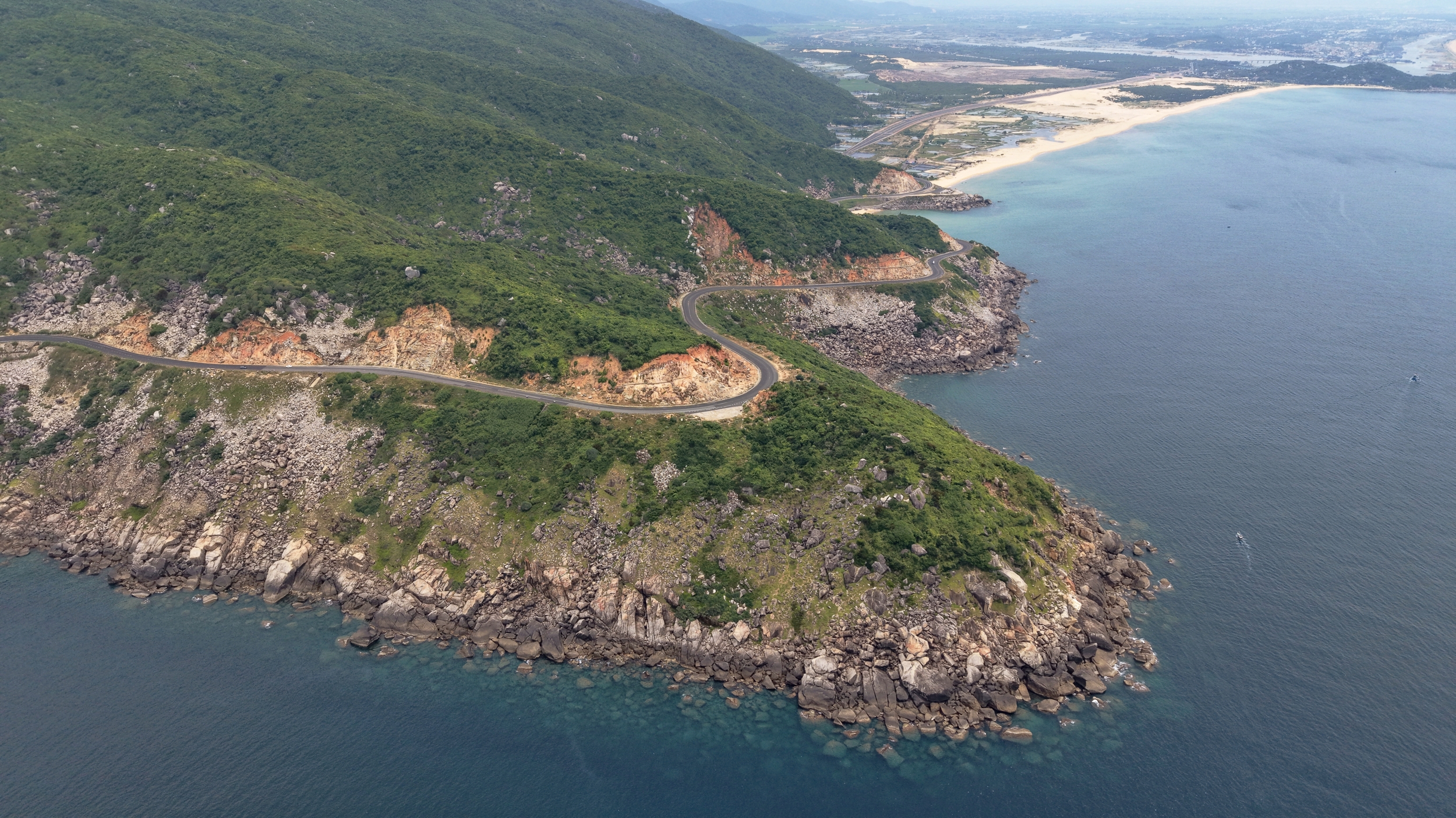 Tuy Hoa - Quy Nhon : la côte qui mord. Encore un peu img 20260725 184911