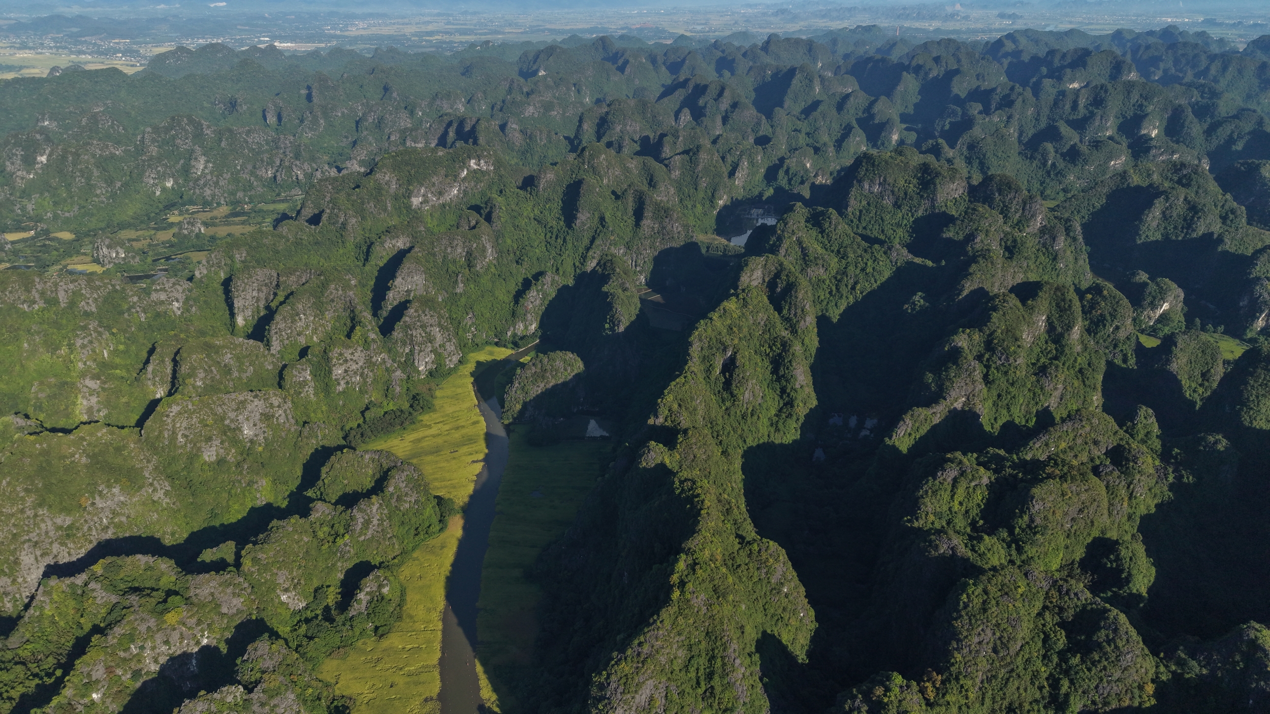 Ninh Binh : les mises en scène spatiales du sacré default