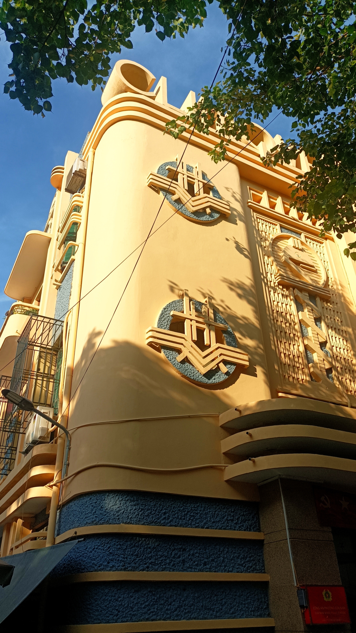 L'Art Déco à Hanoï : lignes de fuite sur un volcan art deco hanoi (13)