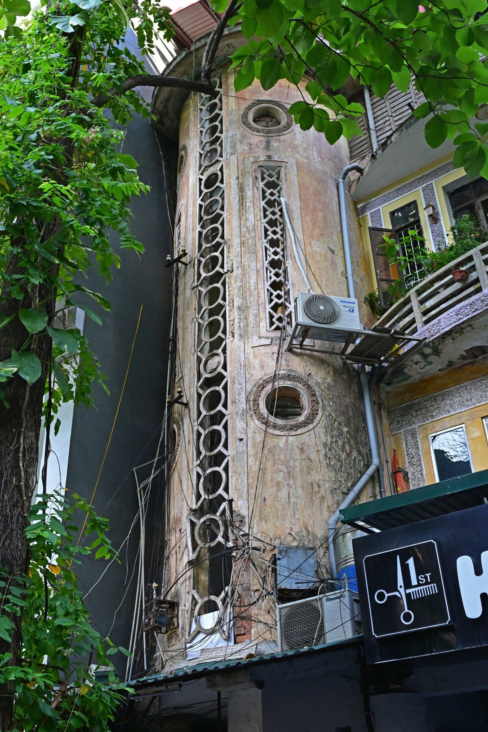 L'Art Déco à Hanoï : lignes de fuite sur un volcan art deco hanoi (8)