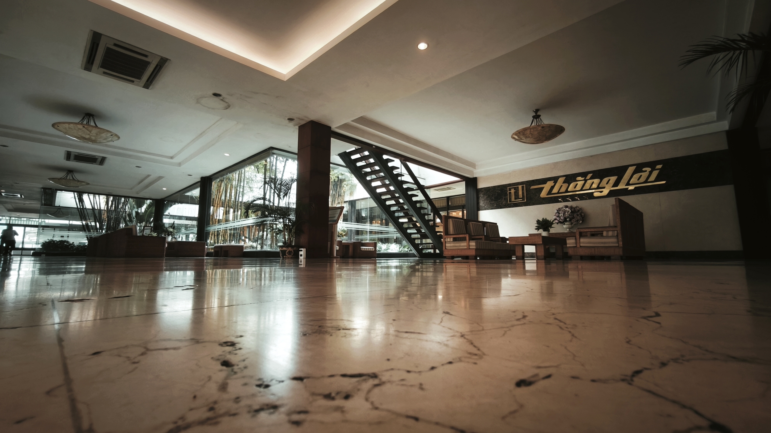 L'hôtel Thang Loi : le dernier galán du lac de l’Ouest thang loi hotel hanoi (3)
